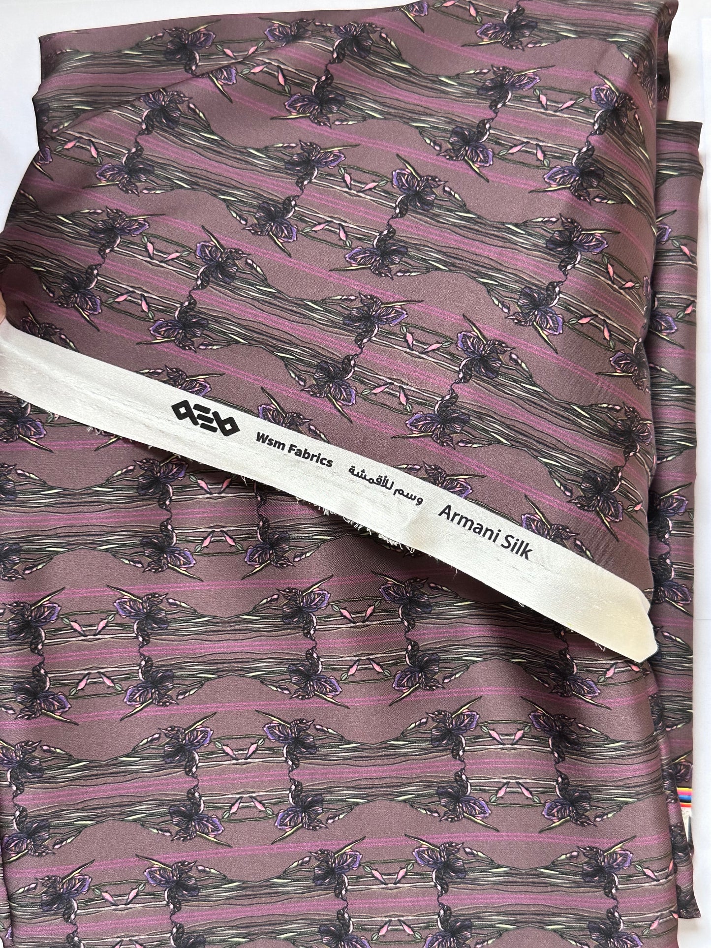 وردة السوسن | Iris Flower Gray Armani Silk