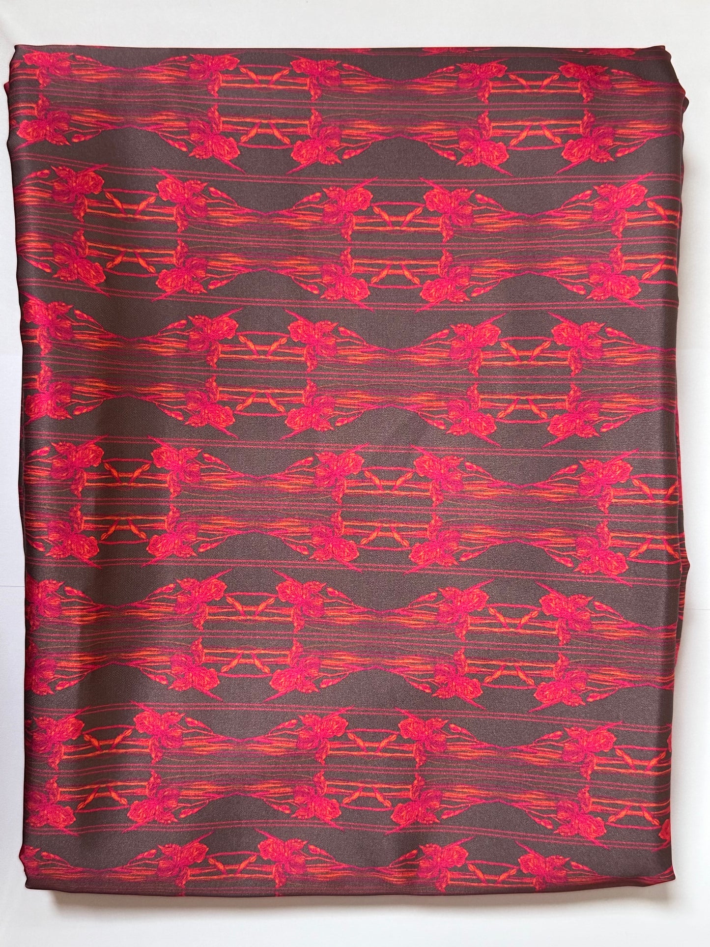 وردة السوسن | Iris Flower Pink Armani Silk